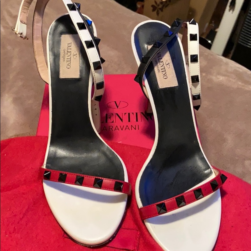 Used Valentino - Picture 1 of 2